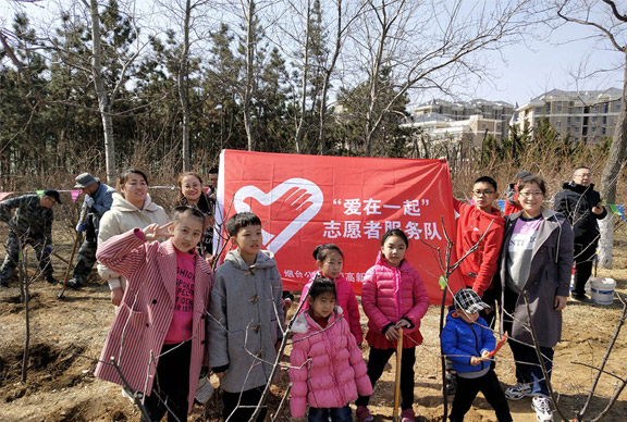 當雷鋒月和植樹節相遇——相約春天，播種綠色，志愿精神薪火傳